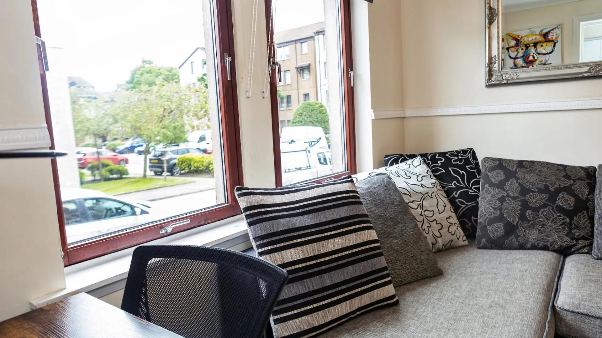 The Summit Apartment - Perfect Short Or Long Stay Αμπερντήν 0*,  Ηνωμένο Βασίλειο