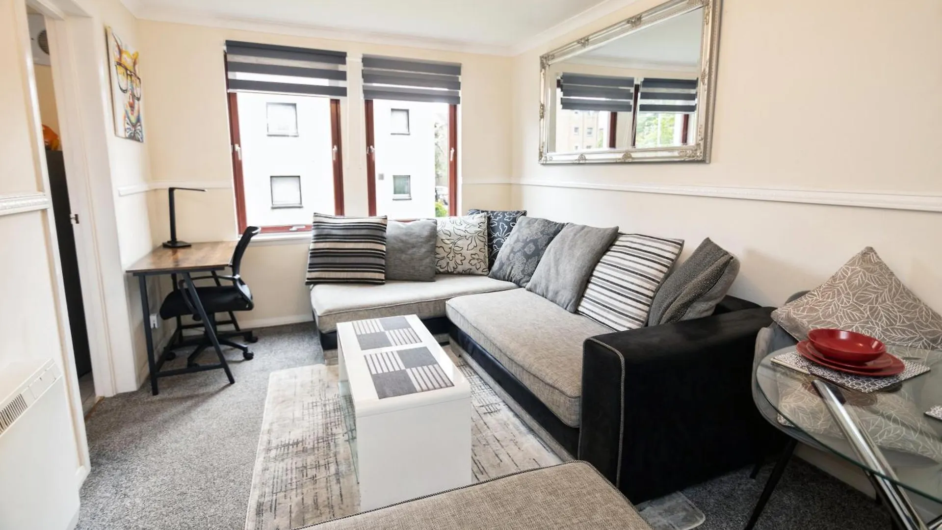 The Summit Apartment - Perfect Short Or Long Stay Αμπερντήν Ηνωμένο Βασίλειο